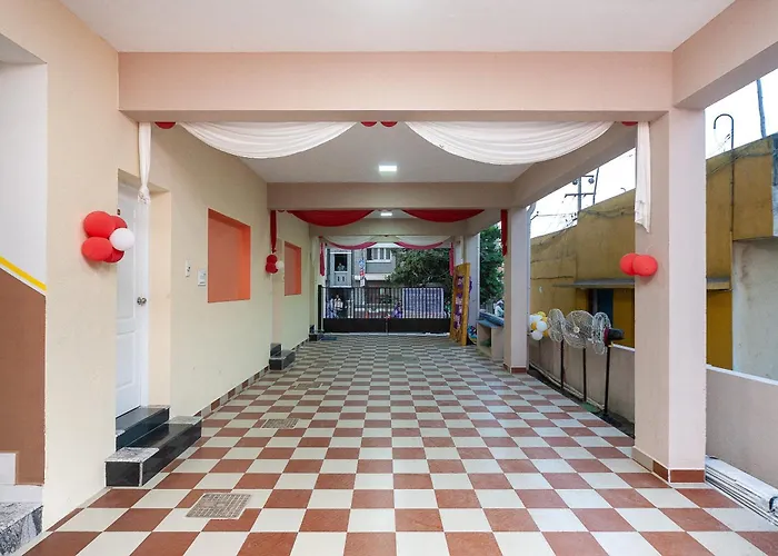 Oyo Flagship Lakshmi Residency