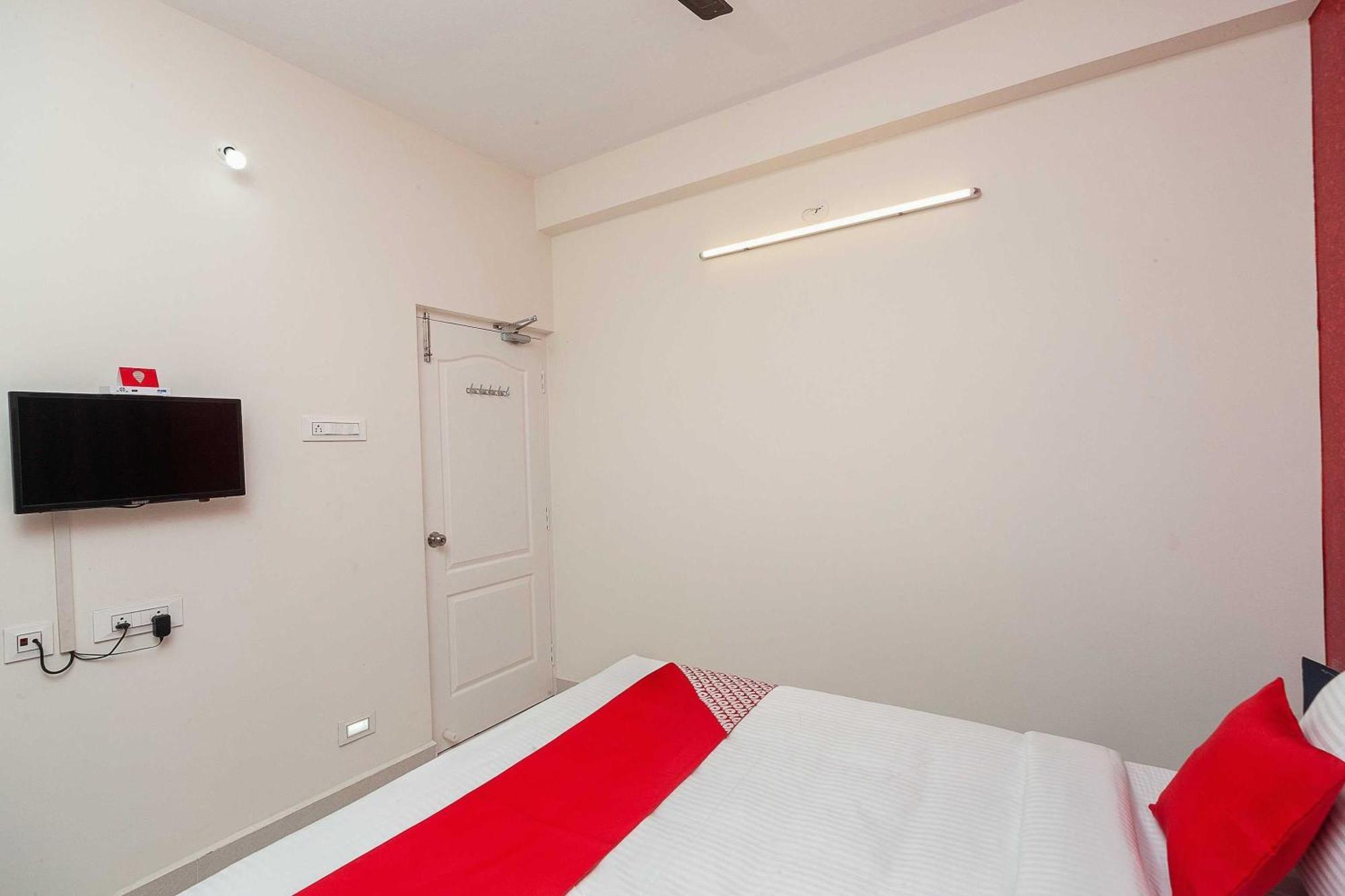 Oyo Flagship Lakshmi Residency Chennai
