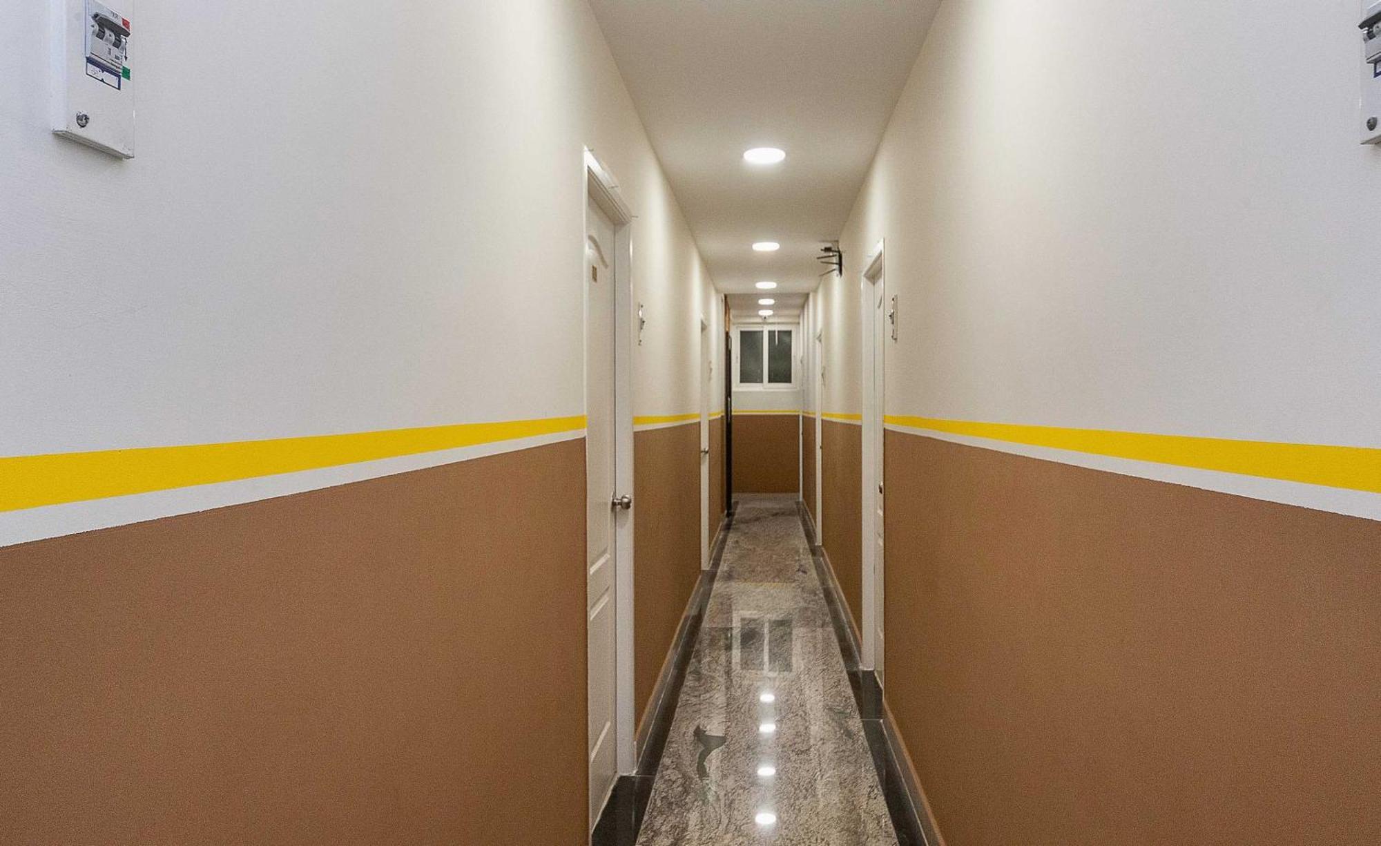 Oyo Flagship Lakshmi Residency